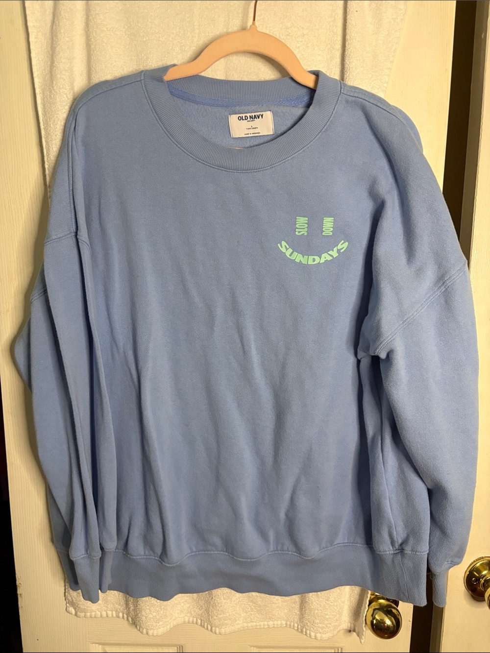 Old Navy women’s Light Blue Crewneck Sweatshirt